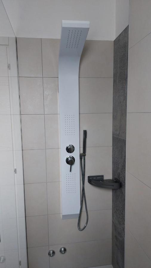 Apartamento Sam&Sun Torbole Sul Garda Exterior foto